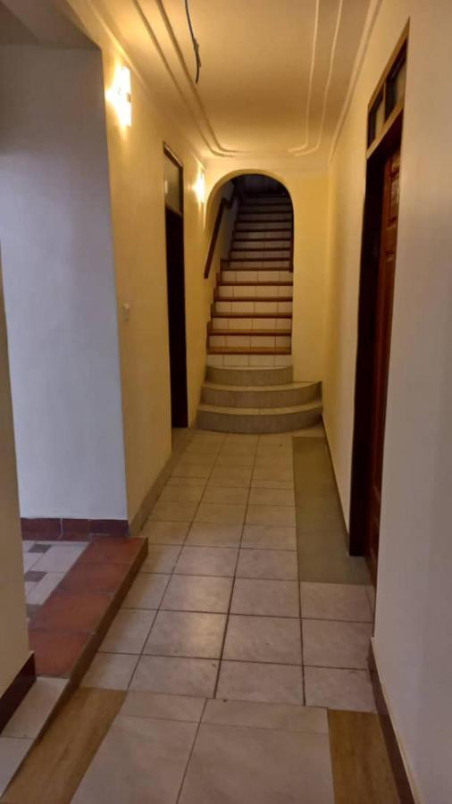 Moments Park Motel Dar es Salaam Exterior photo